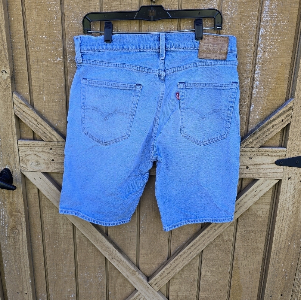 Levi's 502 Men's Blue Denim Shorts Size 33 - Picture 4 of 4